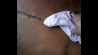 Lấy trộm quần bạn g&aacute;i trong về thủ d&acirc;m &period; Bắn tinh